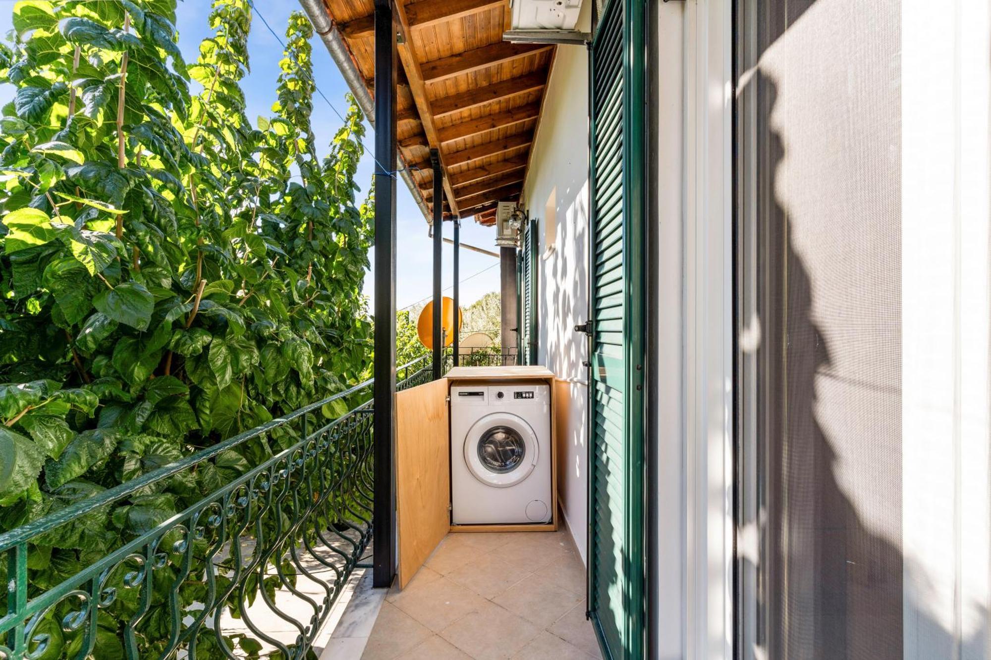Sívros Verani Residence Parking Balcony Playground מראה חיצוני תמונה